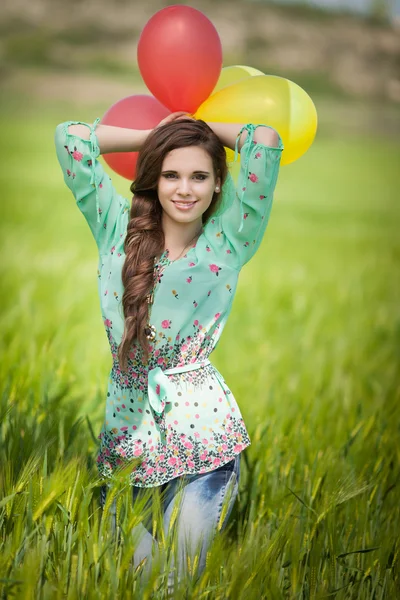 Mulher feliz bonita — Fotografia de Stock