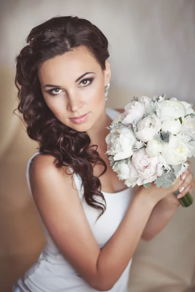 Matrimonio sposa bouquet di fiori nuziali freschi — Foto Stock