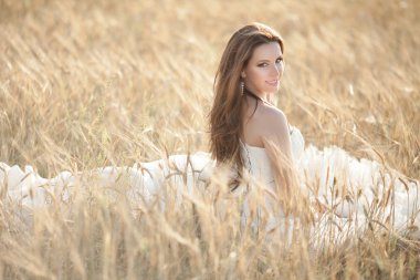 güzel bir gelin, düğün günü açık