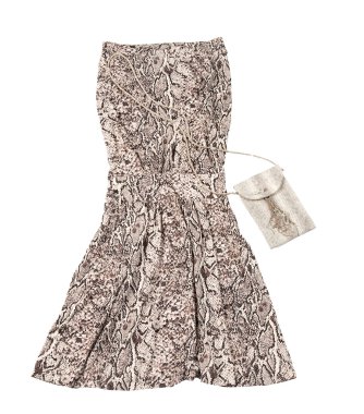 Python moda kompozisyon natürmort