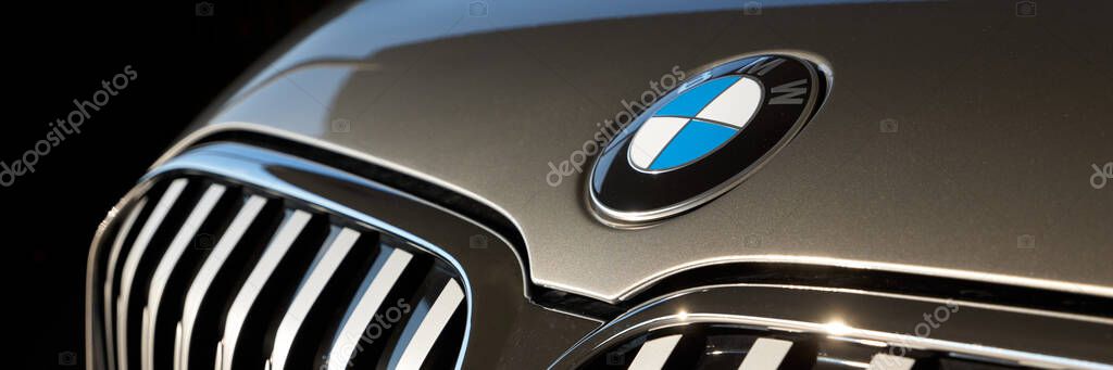 BMW logo and new bigger grille BMW 7, Katowice, Poland 06.07.2019