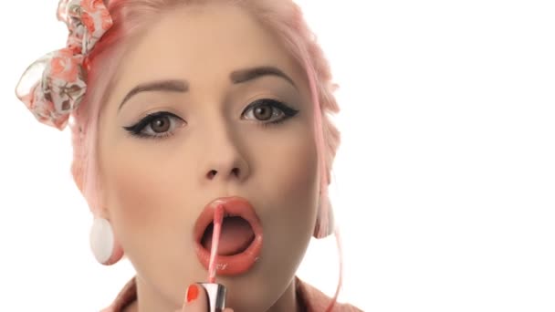 Belleza mujer retrato de pin-up chica pucheros — Vídeo de stock