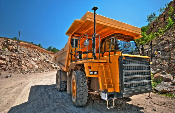 Construção pesada bulldozer pedreira, carro (HDR ) — Fotografia de Stock