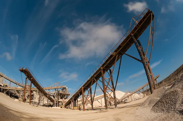 Machine in the quarry rag — Stock Photo, Image