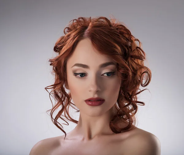 Portrait of young red-haired girl in fashion style — Stock Photo, Image