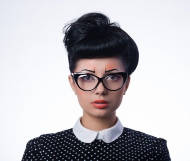 pin up modelde güzel kız portresi