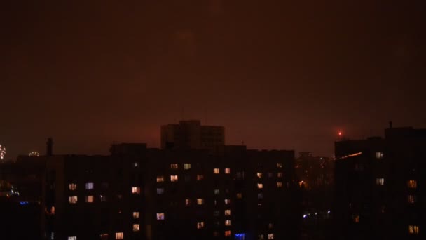 Frohes neues Jahr Feuerwerk, Nacht Stadt — Stockvideo