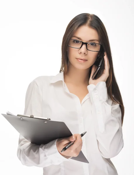 Mulher de negócios falando ao telefone no escritório — Fotografia de Stock