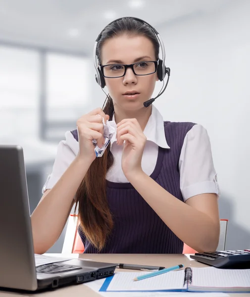 Empresaria hablando por teléfono, operadora — Foto de Stock