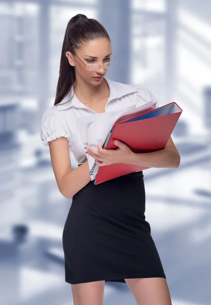 Young woman secretary at work at the office — Stock Photo, Image