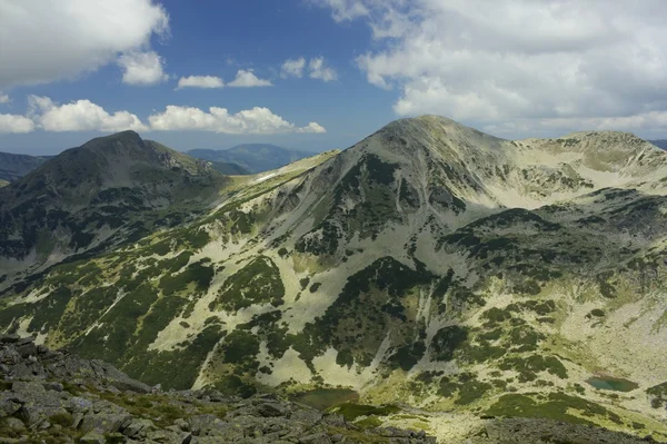 Висока гірський ландшафт — стокове фото