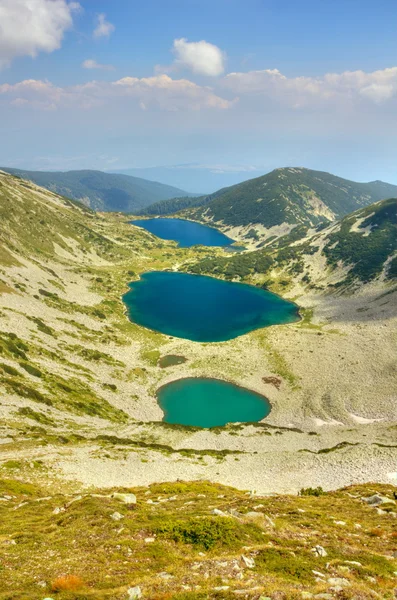 Lanskap gunung dengan danau — Stok Foto