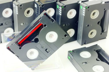 izole video kasetleri