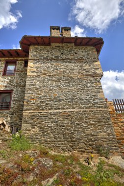 şık taş ev