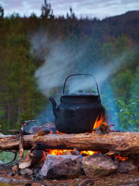 Kaynar su yangın su ısıtıcısı