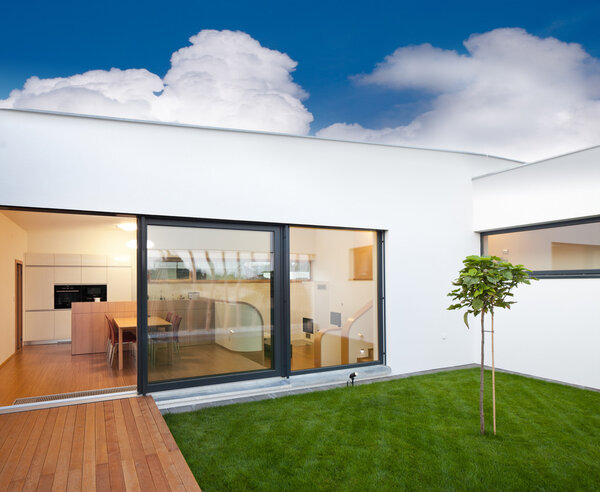 Современный дом
