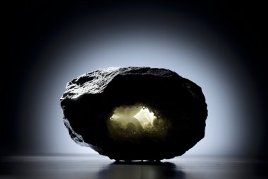zeolit gözenekli, yaygın olarak kullanılan ticari adsorbents aluminosilicate maden