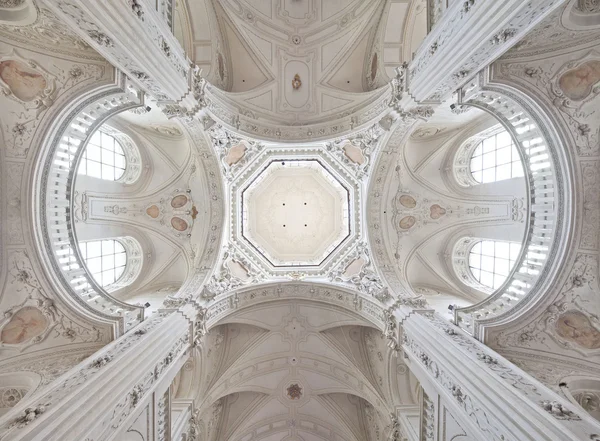 Церковь Святого Спасителя в Праге — стоковое фото