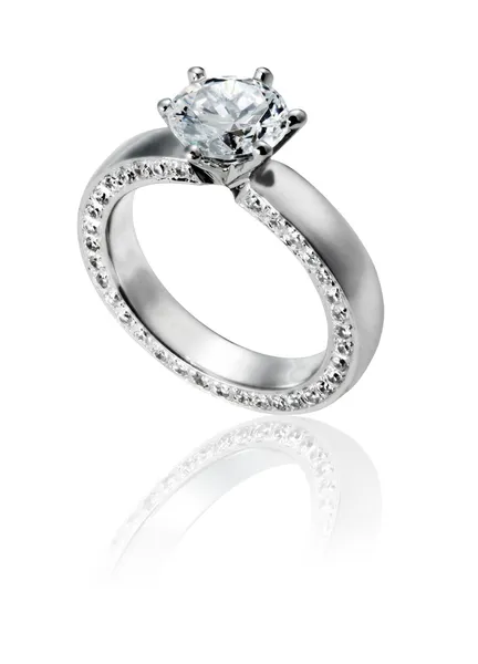 izole pırlanta yüzük