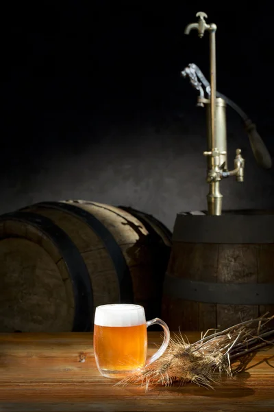 Beer still life with old beer kegs tap — Stock Photo, Image