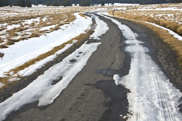 Winter road — Stock Photo, Image