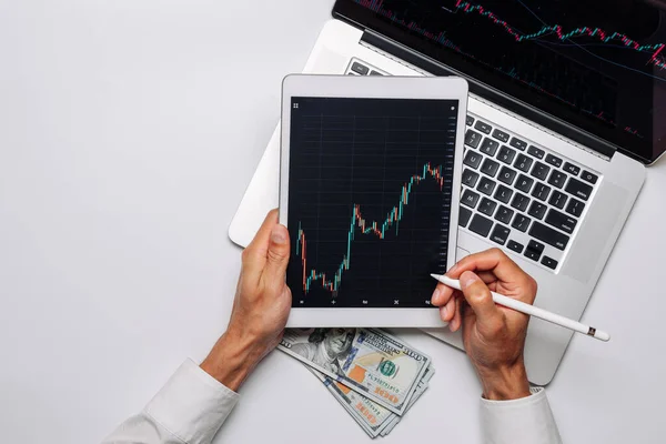 Tillväxtstatistik Investeringsteknik App Digital Skärm Finansieringsansökan För Statistik Över Försäljning — Stockfoto