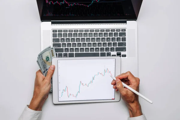 Obchodní Graf Finanční Aplikace Pro Statistiku Prodeje Nákupu Analýzy Ziskových — Stock fotografie