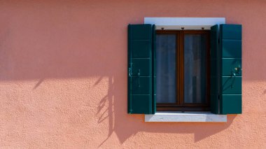 Burano venice. Italya Adası Renkli Sokak. Avrupa Venezia şehrinde boyama evi. Venedik Eyaleti, Veneto Bölgesi, Kuzey İtalya