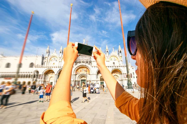 Travel Influencers Venice Island Paint Building House Europe Venezia City — Stock Photo, Image