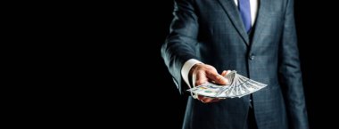 Bir dolarlık banknot. İş adamı, Washington Amerikan nakitini tutuyor. Kullanıcı para arkaplanı