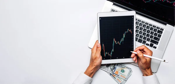 Criptovaluta Moderna Domanda Finanziamento Vendere Acquistare Analizzare Statistiche Sui Dividendi — Foto Stock