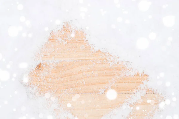 Drewniany Śnieg Tablica Świąteczna Starą Rustykalną Ścianą Biały Mrożony Lód — Zdjęcie stockowe