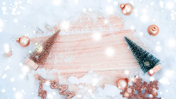 Xmas 겨울은 나무로 휴일이다 크리스마스 보드에 얼어붙은 — 스톡 사진