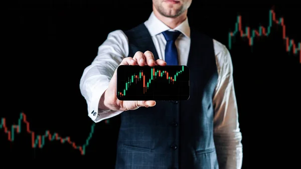 Investeringsconcept Zakenman Holding Finance Applicatie Voor Sell Buy Analyse Winst — Stockfoto