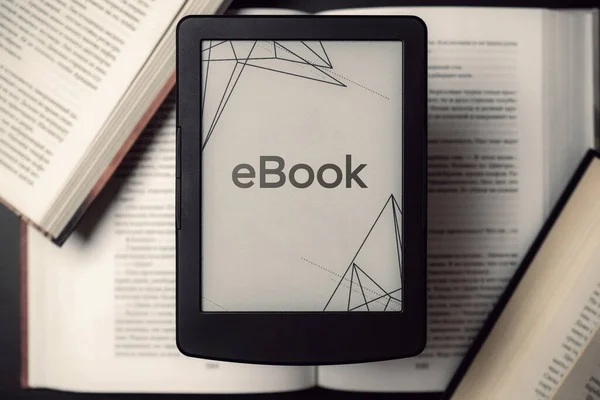 Readers Digital Book Library Reader Tablet Books Dark Background Ebook — Stock Photo, Image
