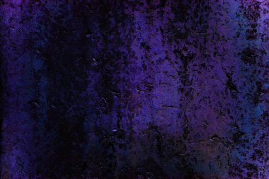 Tuğla duvar neonu. Soyut bar dokusu. Koyu mavi gece lambası arka planı. Gelecekçi bodrum odası, boş eski duvar.