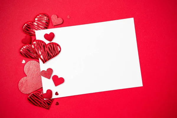 Valentijnsdag Hart Rood Hart Romantisch Cadeau Liefde Rood Met Kopieerruimte — Stockfoto