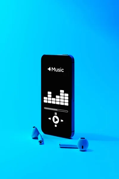 Hudební Koncept Zvukové Beaty Zvukové Sluchátka Hudební Aplikace Obrazovce Mobilního — Stock fotografie