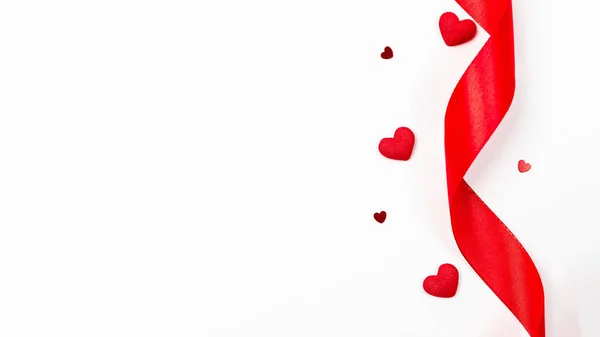 Тло Серця Валентина Червоне Серце Романтичний Подарунок Любовній Білому Тлі — стокове фото
