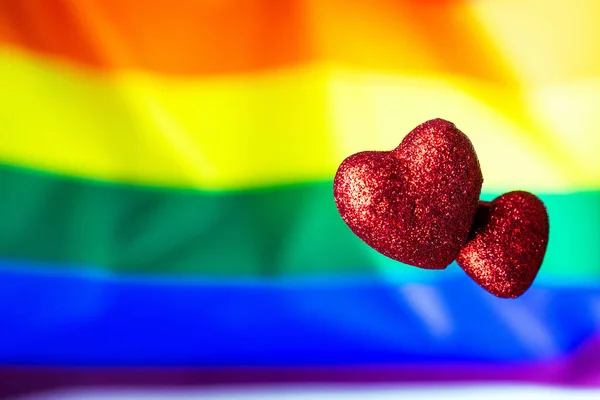 心は同性愛レズビアンの概念を背景に 2つの心Lgbtq トランスジェンダーの愛のシンボル Lgbtプライドの日お祝い — ストック写真