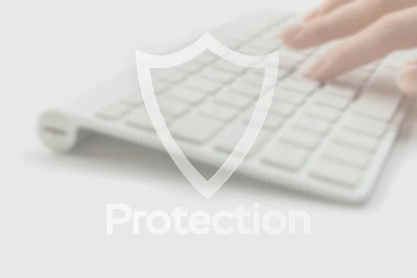 Концепция Безопасности Компьютера Символ Защиты Интернета Фоне Размытой Клавиатуры Концепция — стоковое фото