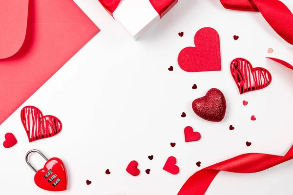 Corazón San Valentín Corazón Rojo Regalo Romántico Amor Blanco Con — Foto de Stock