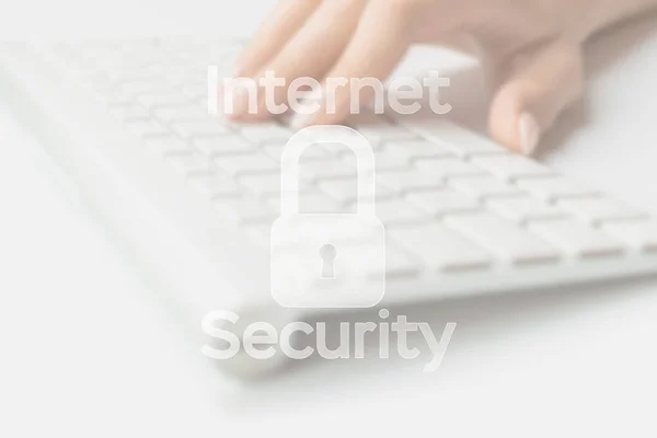 Computerschutz Datenschutzsymbol Auf Blauem Tastaturhintergrund Sicherheitskonzept Für Unternehmen Technologie Internet — Stockfoto