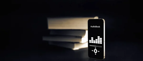 Hangoskönyv Telefon Képernyő Audiobook Alkalmazás Papíron Könyvek Fekete Háttér Online — Stock Fotó