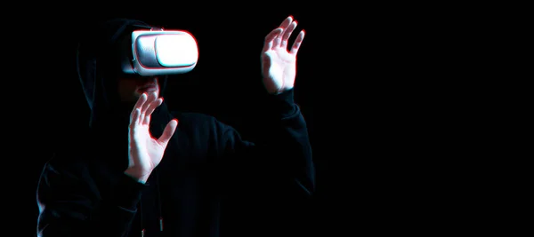 Casco Realidad Virtual Blured Joven Gafas Digitales Para Tecnología Realidad —  Fotos de Stock