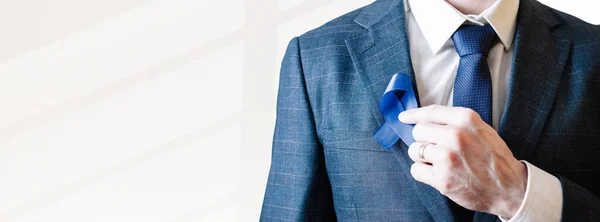 Ruban Prostate Bleu Sensibilisation Cancer Santé Des Hommes Homme Affaires — Photo