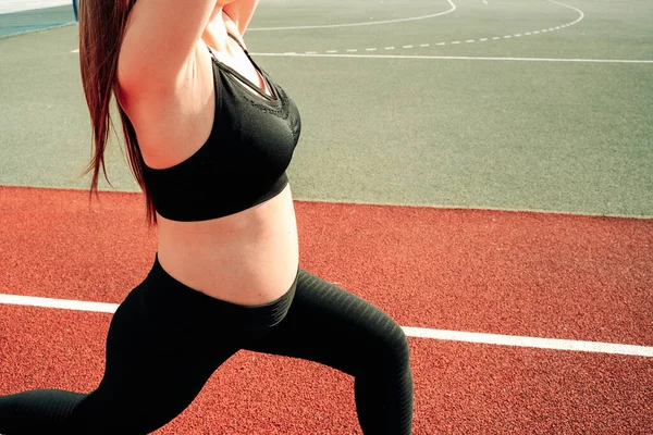 Γυμναστική Εγκυμοσύνη Προγεννητικό Υγιές Γυμναστήριο Ενεργή Τακτοποίηση Γυμναστήριο Έξω Έγκυος — Φωτογραφία Αρχείου