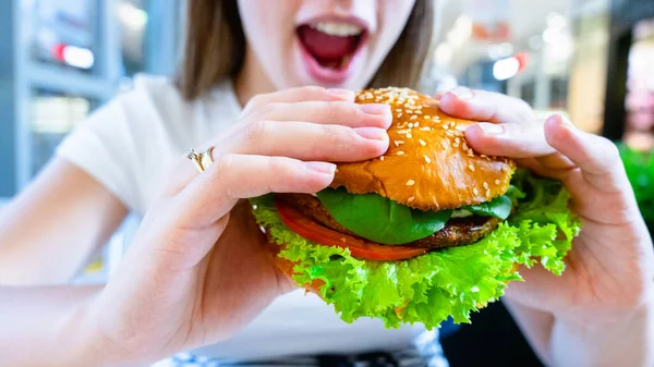 Hamburger Vegan Healthy Vegetarian Burger Salad Avocado Vegetable Veggie Sandwich — Stock Photo, Image