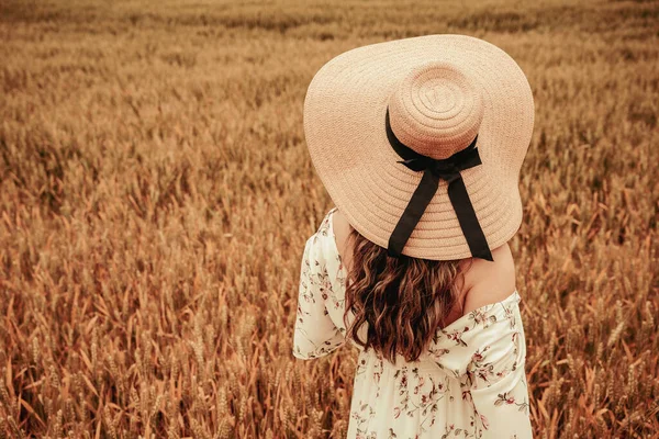 Beauty Romantic Girl Outdoors Happy Young Woman Sun Hat Summer — Stock Photo, Image