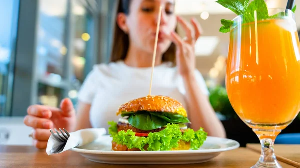 Veggie Burger Healthy Vegan Food Salad Avocado Vegetable Vegetarian Hamburger — Stock Photo, Image